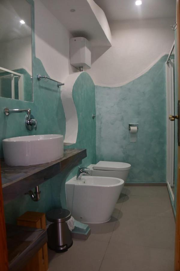 Il Capriccio Guesthouse Ponza Exterior photo
